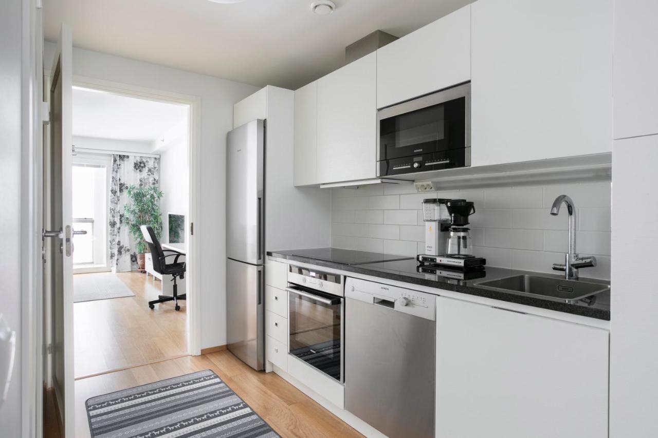 2Ndhomes Cozy 1Br Apartment With Balcony By The Central Station Helsinki Ngoại thất bức ảnh
