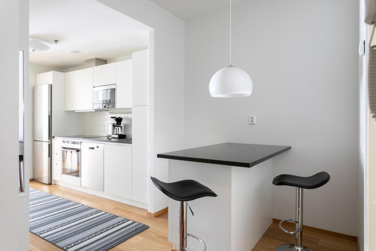 2Ndhomes Cozy 1Br Apartment With Balcony By The Central Station Helsinki Ngoại thất bức ảnh