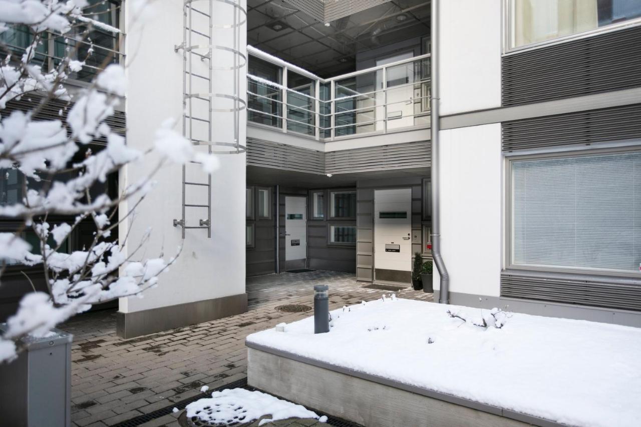 2Ndhomes Cozy 1Br Apartment With Balcony By The Central Station Helsinki Ngoại thất bức ảnh